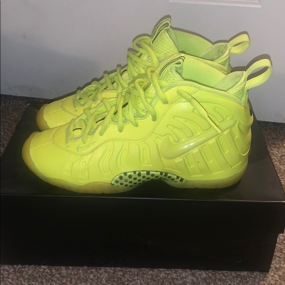 NIKE LITTLE POSITE PRO (GS) VOLT
